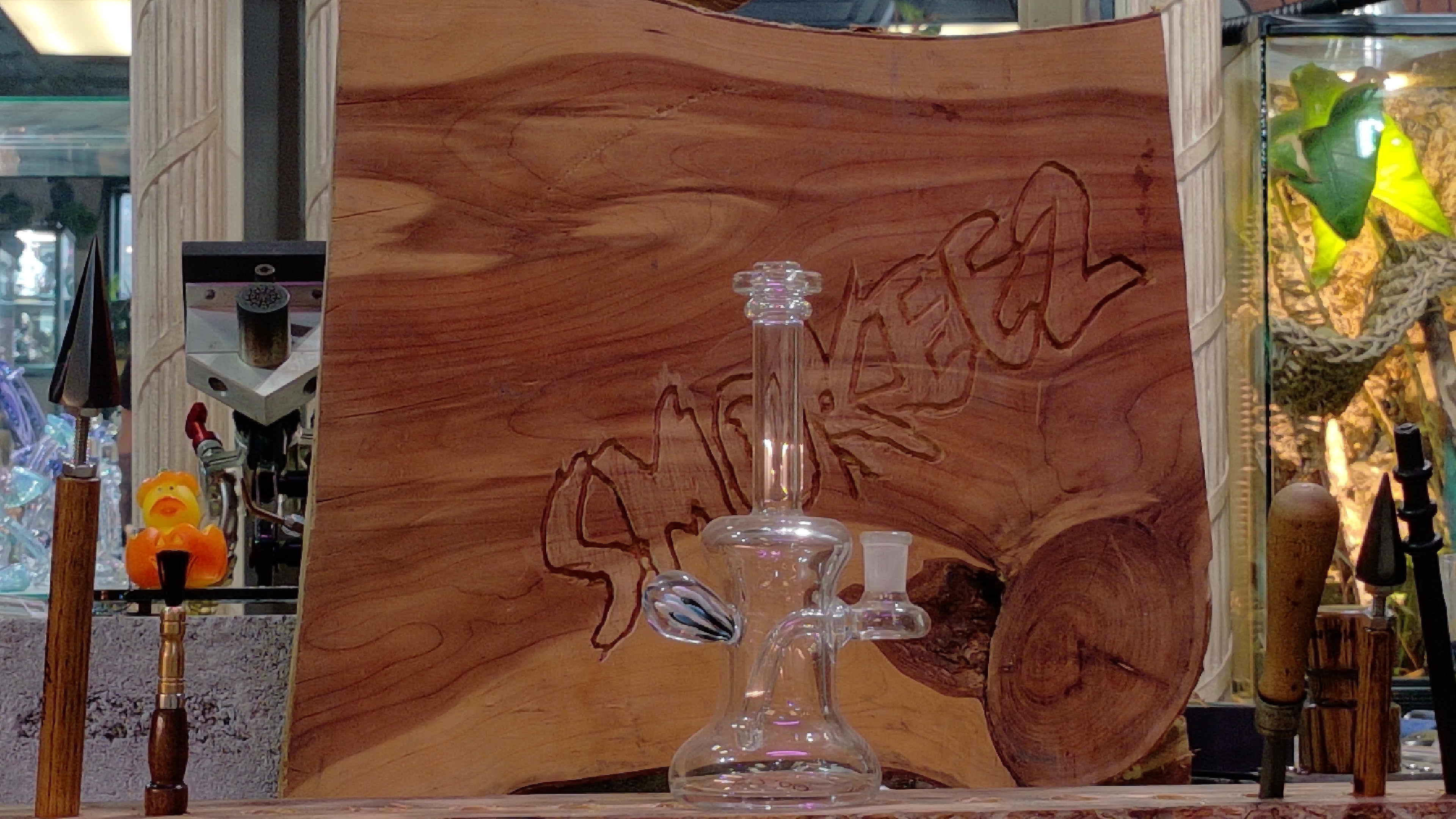 BensonGlass jammer with implosion marble