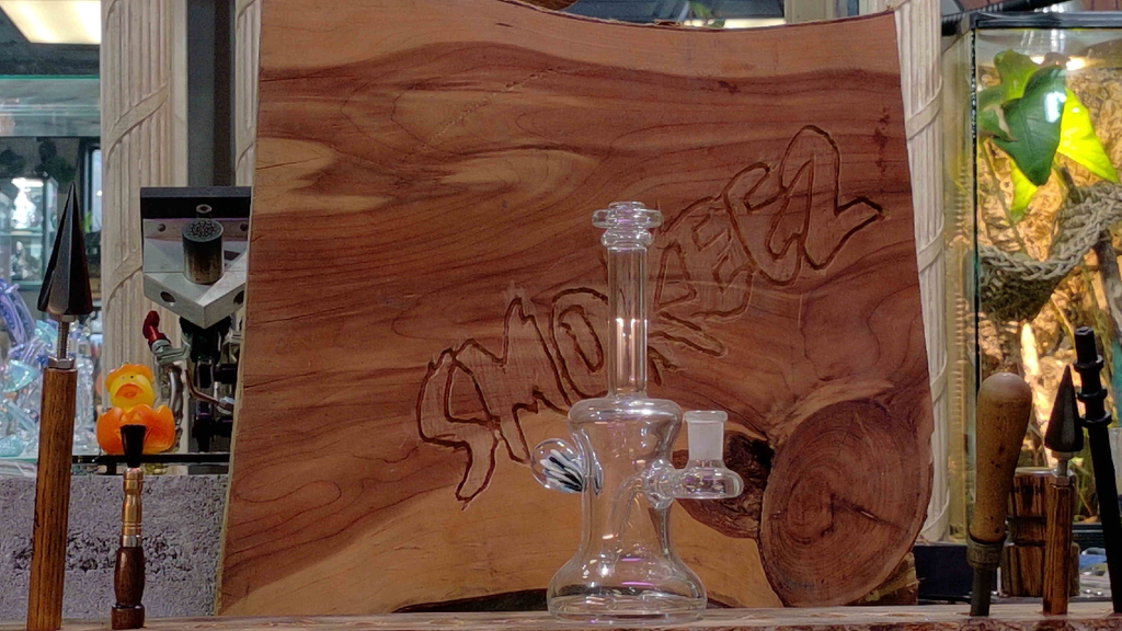 BensonGlass jammer with implosion marble